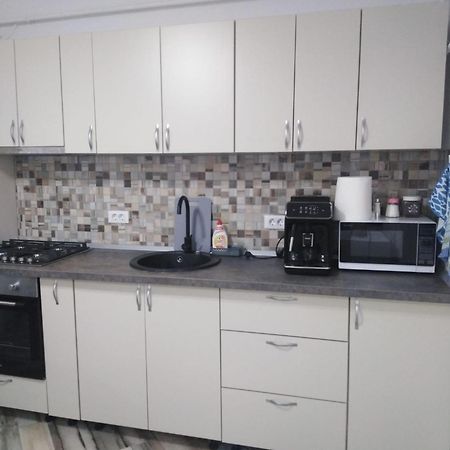 Garsoniera- Bulevard Dem Radulescu Râmnicu Vâlcea Exterior foto